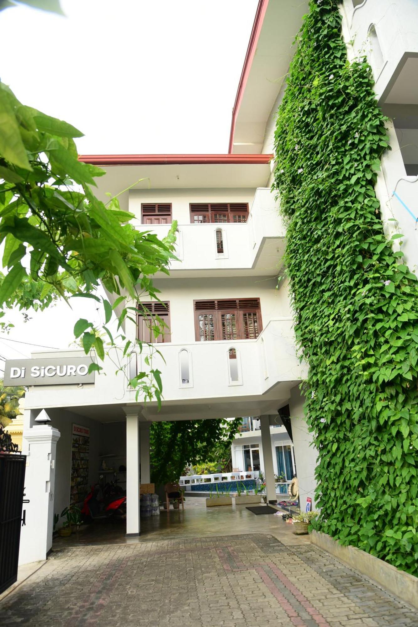 Di Sicuro Tourist Inn Hikkaduwa Ngoại thất bức ảnh
