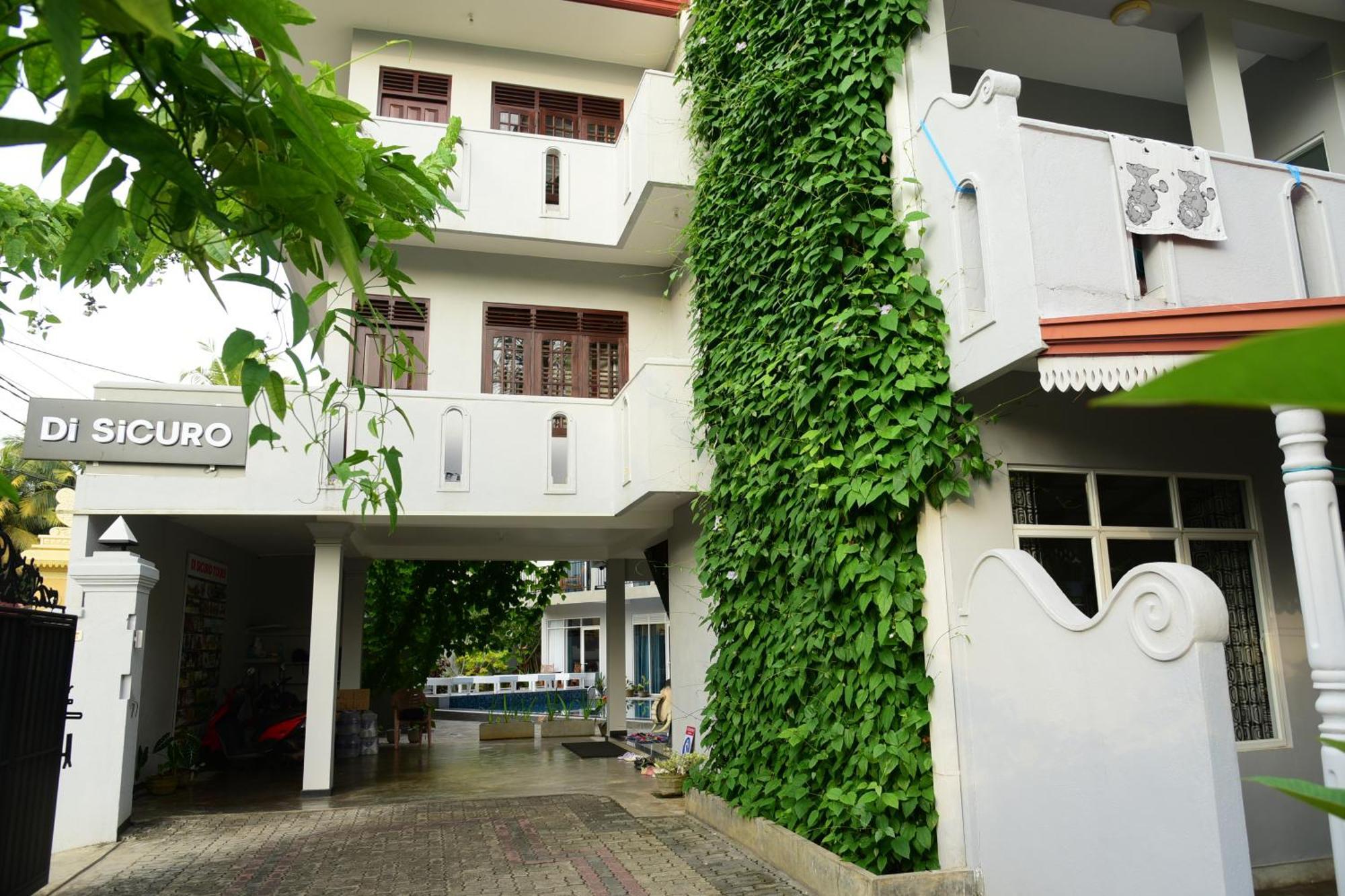 Di Sicuro Tourist Inn Hikkaduwa Ngoại thất bức ảnh