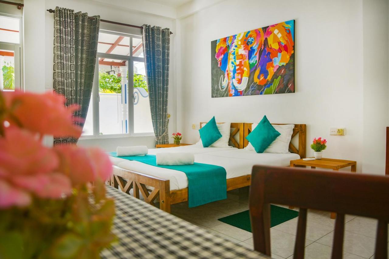 Di Sicuro Tourist Inn Hikkaduwa Ngoại thất bức ảnh